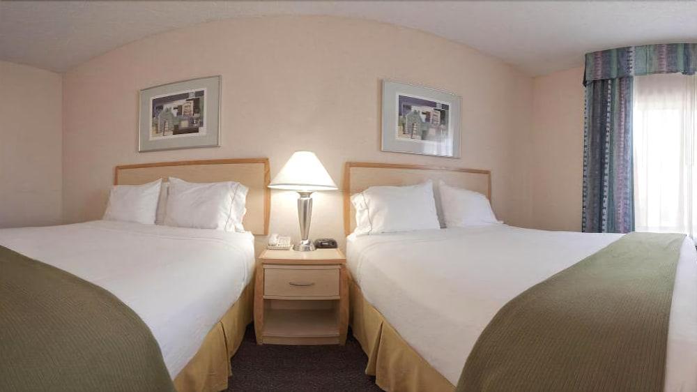 Holiday Inn Express Hotel & Suites San Antonio - Rivercenter Area By Ihg Екстериор снимка