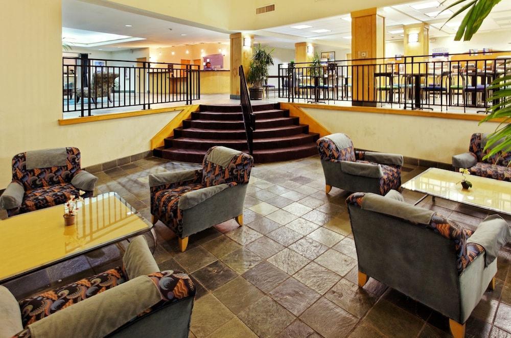 Holiday Inn Express Hotel & Suites San Antonio - Rivercenter Area By Ihg Екстериор снимка