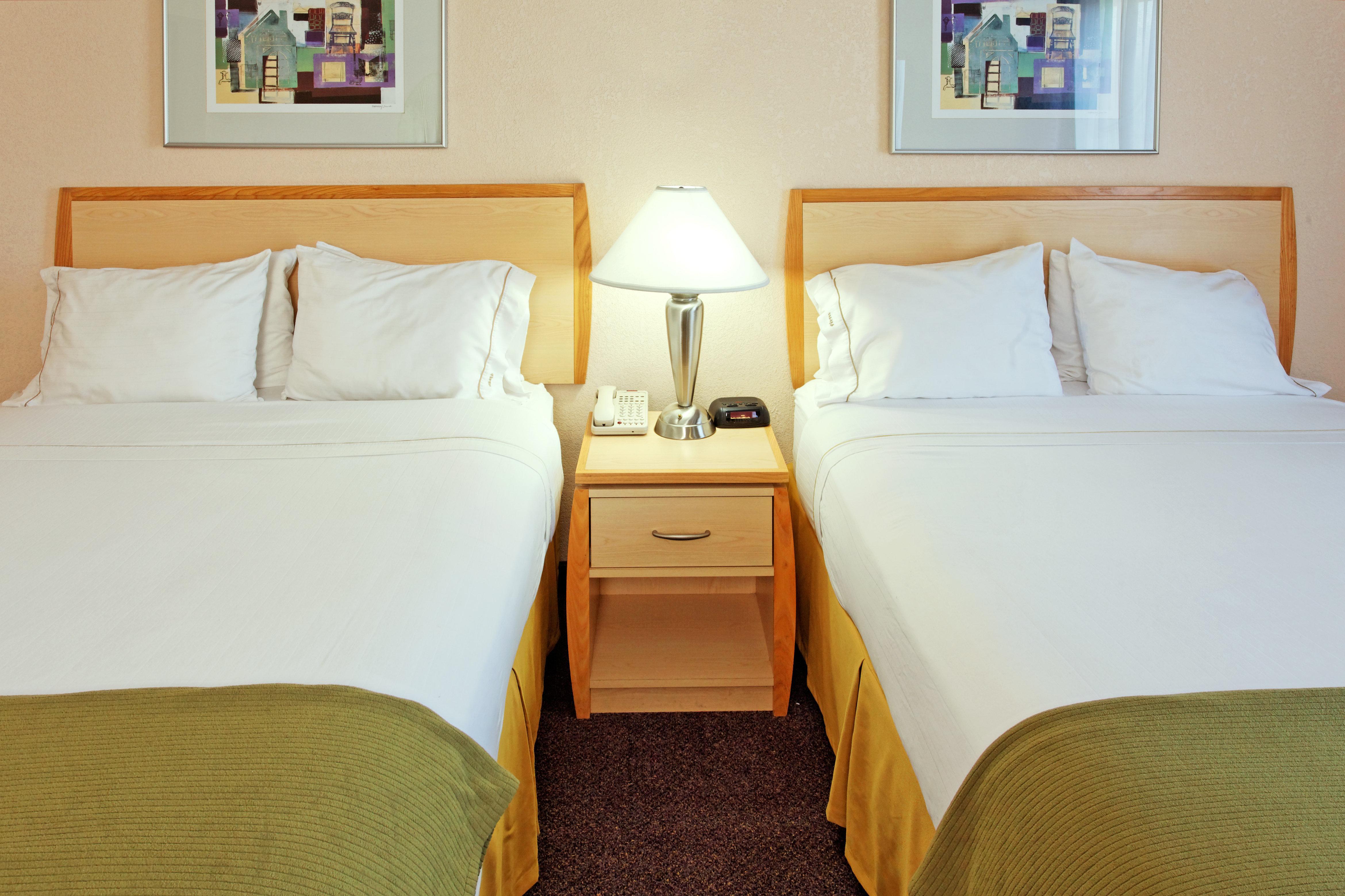 Holiday Inn Express Hotel & Suites San Antonio - Rivercenter Area By Ihg Екстериор снимка